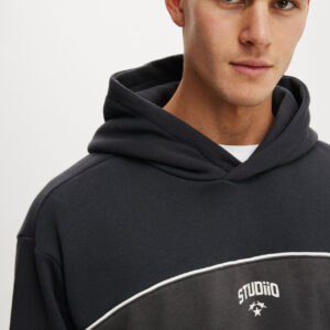 Cropped Fit Graphic Hoodie