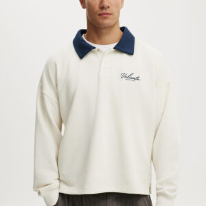 Cropped Fit Graphic Fleece Polo